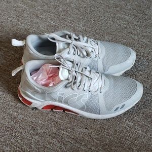 Asics running/walking shoes !